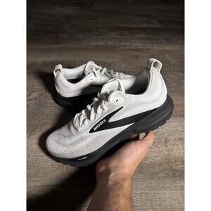 Size 7.5 - Brooks Trace 4 Bright White Black